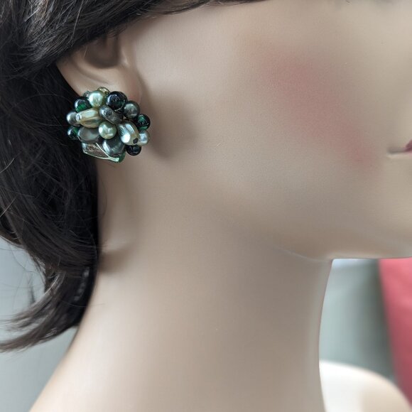 Vintage Cluster Beaded CLIP-ON Earrigns Glass Art Antique Beads Silvery Grey mix - Picture 4 of 11
